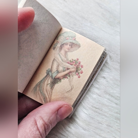 3 Mini Book Bundle - Picture 10 of 10